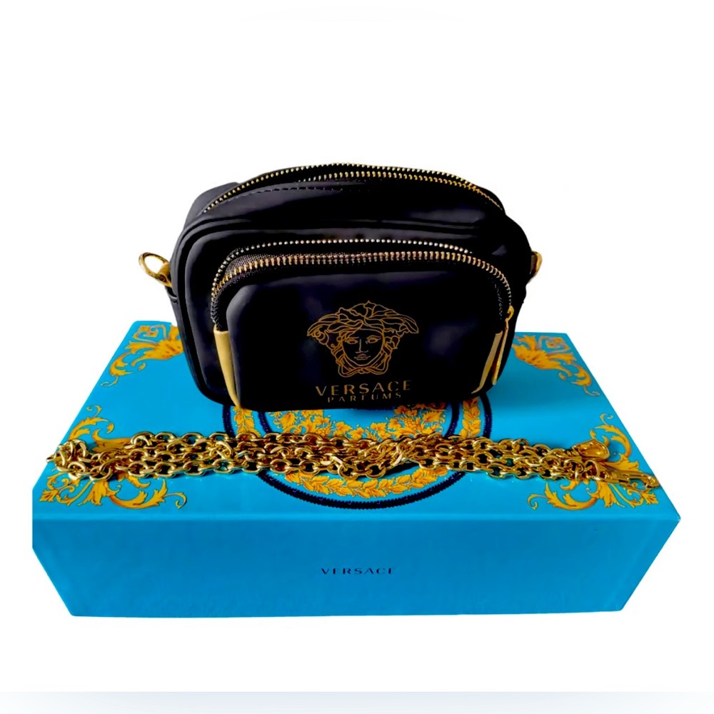 Versace
La Medusa crossbody bag
Never worn - Picture 7 of 8